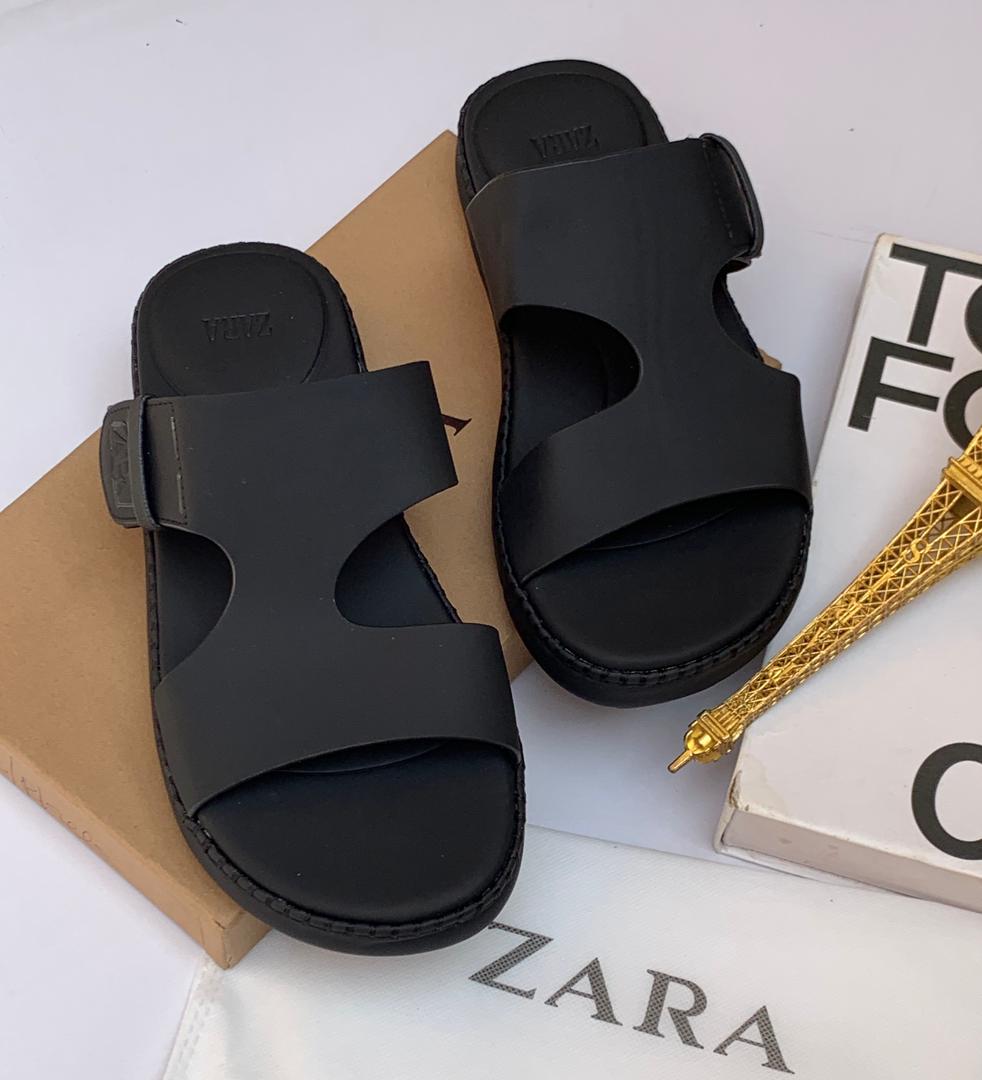 Zara Black Cutout Buckle